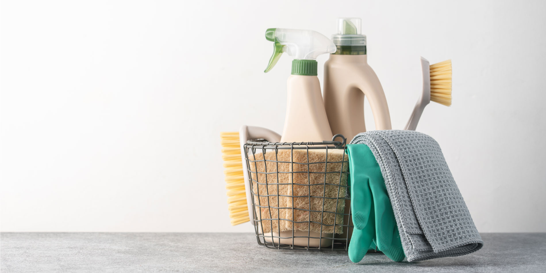 Domowe sposoby na czyszczenie krzeseł - naturalne i łagodne detergenty